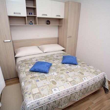 Апартаменты Apartman Fantasy Трогир Экстерьер фото