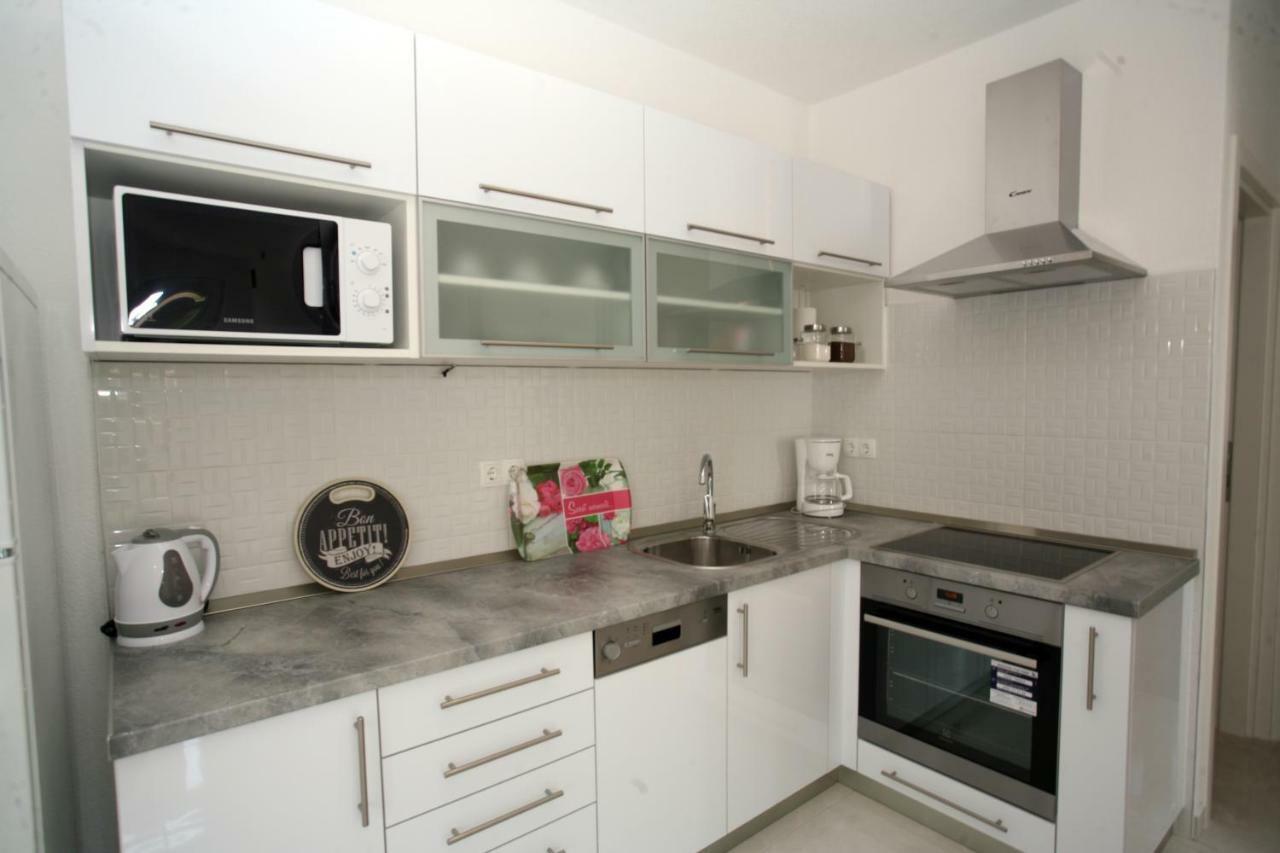 Апартаменты Apartman Fantasy Трогир Экстерьер фото