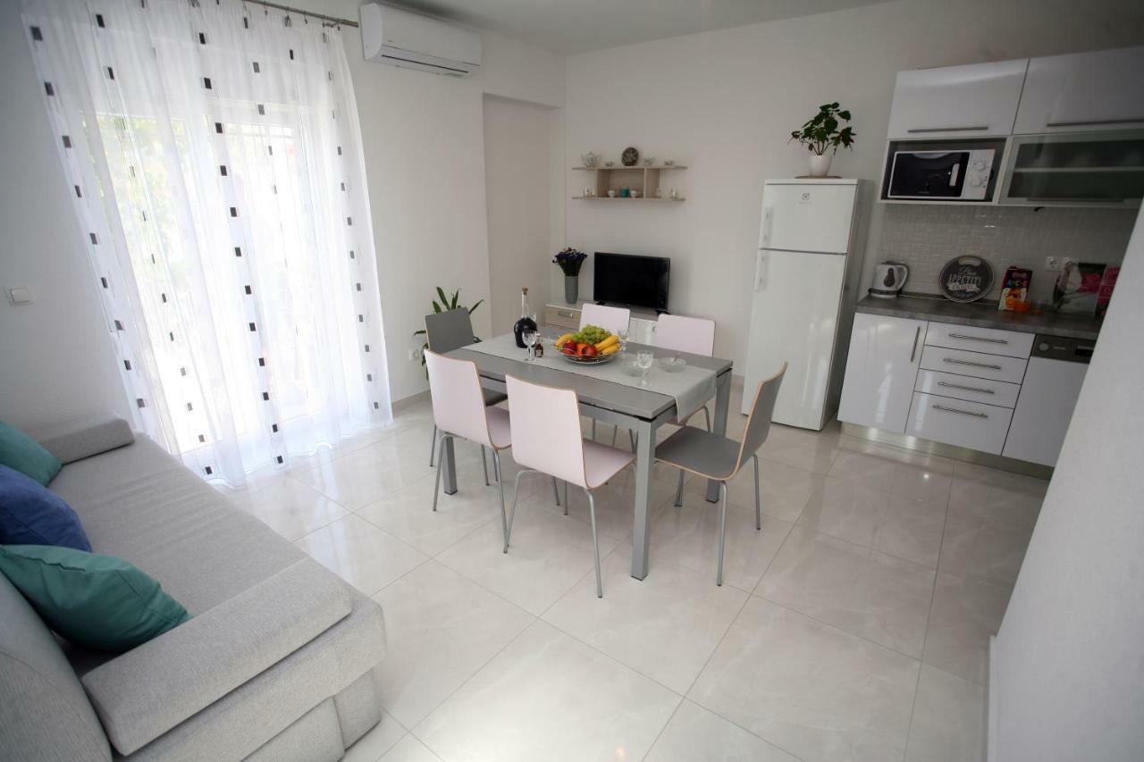 Апартаменты Apartman Fantasy Трогир Экстерьер фото