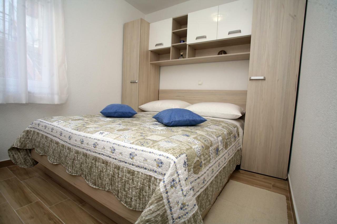 Апартаменты Apartman Fantasy Трогир Экстерьер фото