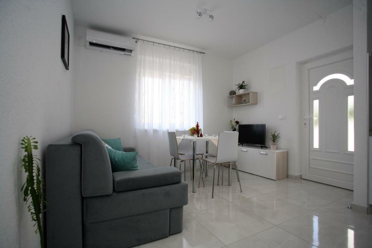 Апартаменты Apartman Fantasy Трогир Экстерьер фото